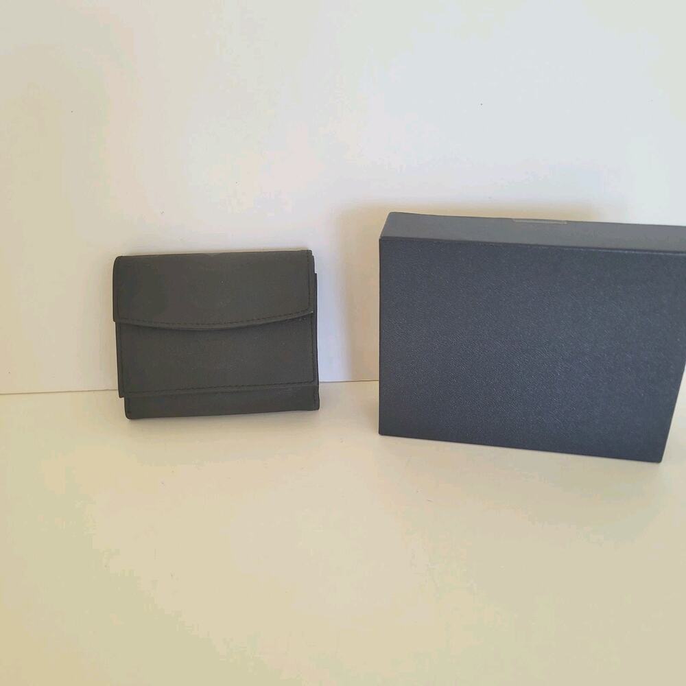 MCM Visetos Black Wallet Card Bill Leather Designer Trifold Signature Medium Box